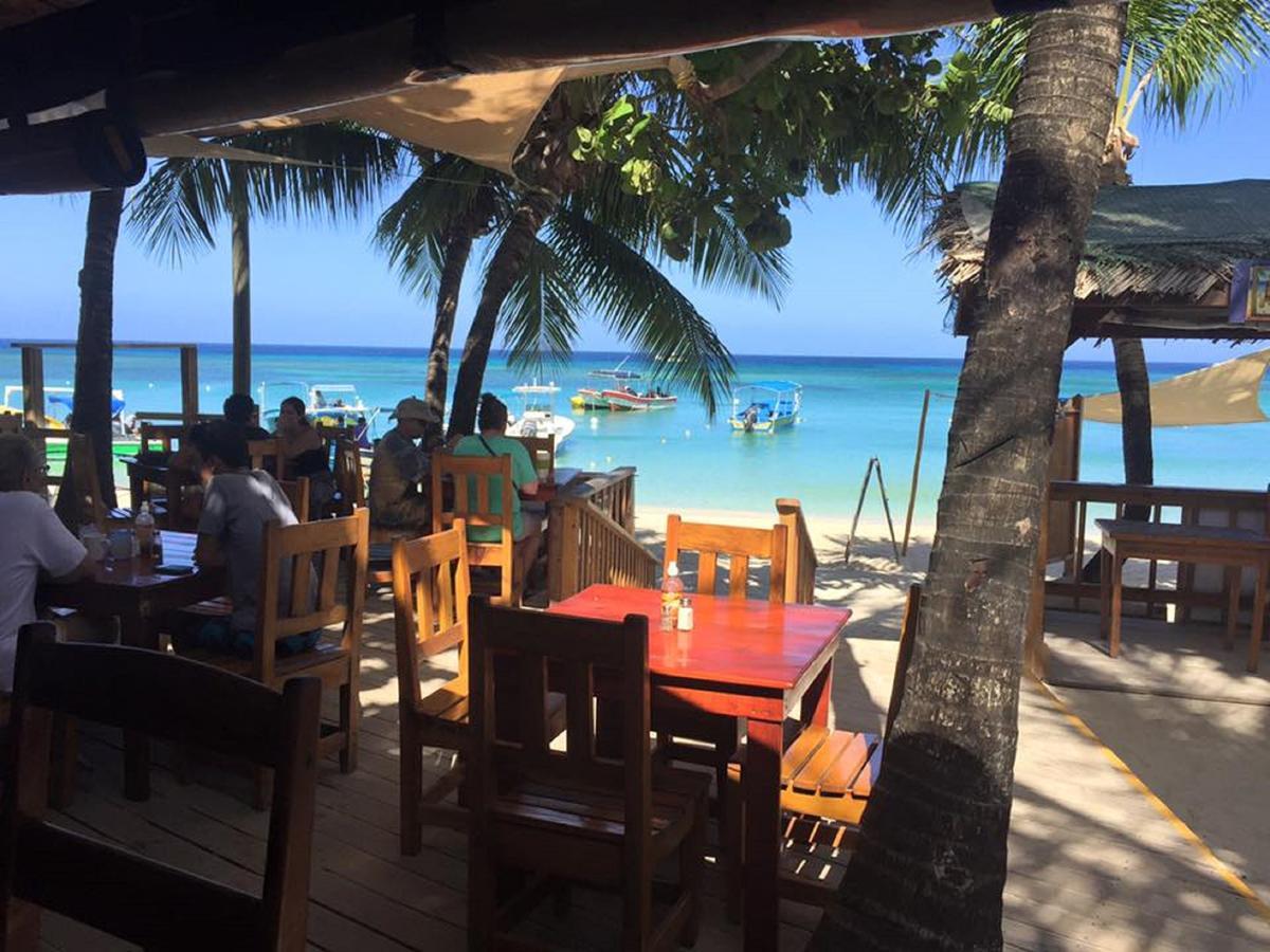 Bananarama Dive & Beach Resort West Bay Exterior photo