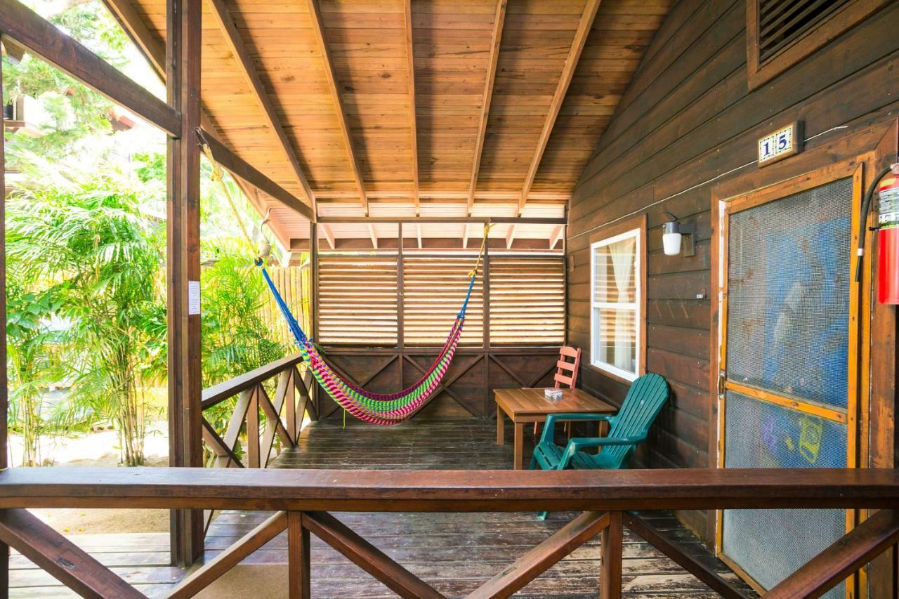 Bananarama Dive & Beach Resort West Bay Exterior photo